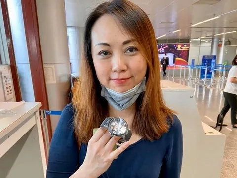 Đà Nẵng: Đại biểu ASEAN nhận lại đồng hồ gần 1 tỷ bỏ quên ở sân bay